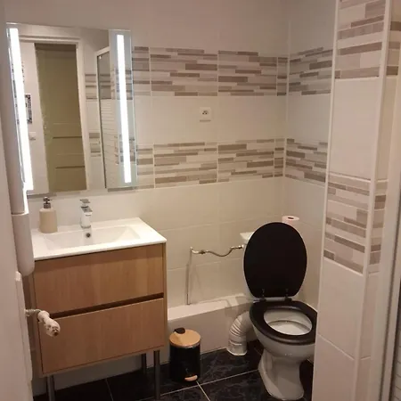 Апартаменти Grand T3 - Clim - Wi-Fi - Terrasse - Centre-Ville Агд